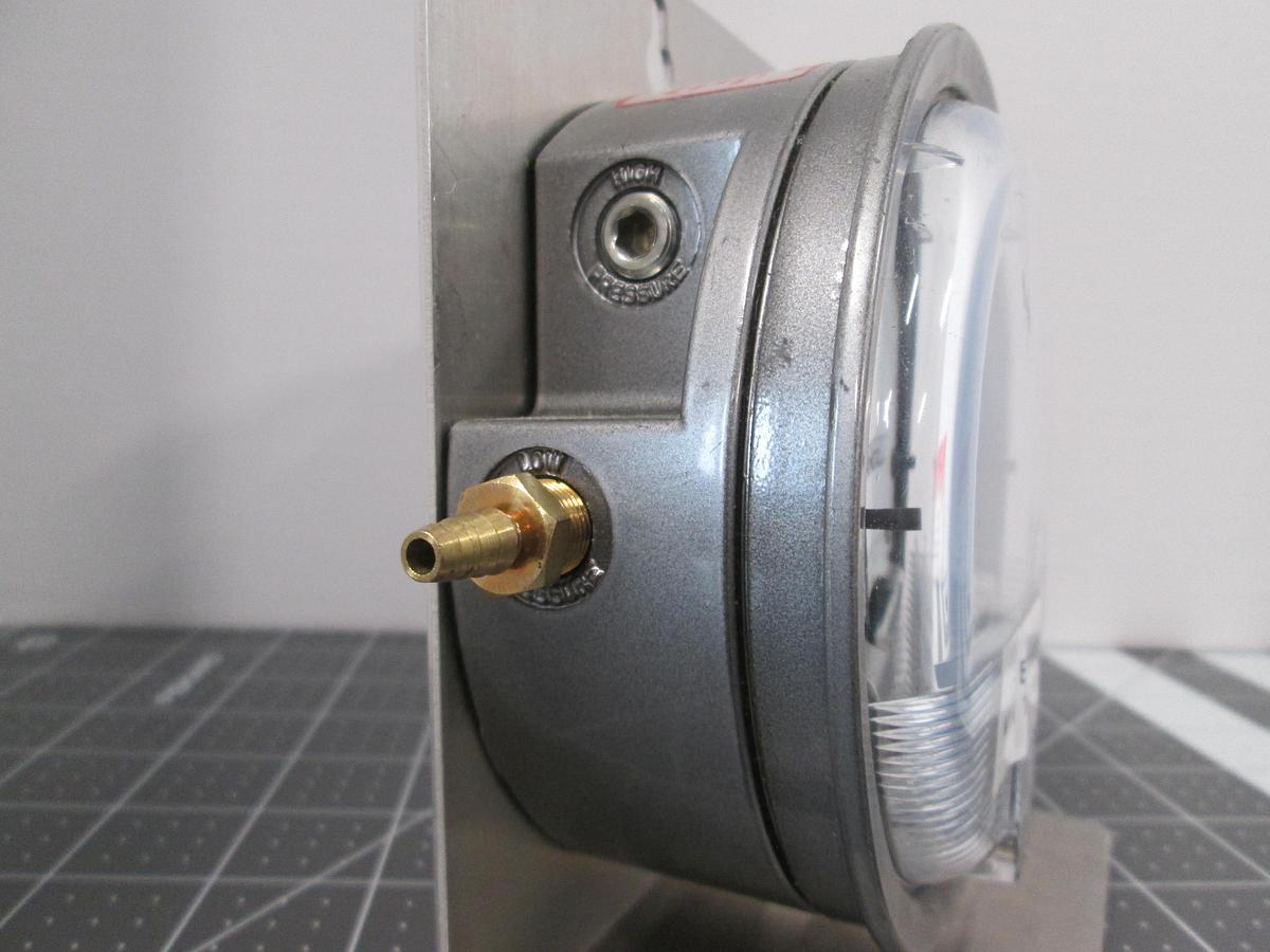 Used Dwyer, Magnehelic 2003 Differential Pressure Gauge 0-3" WC 15 PSIG Used