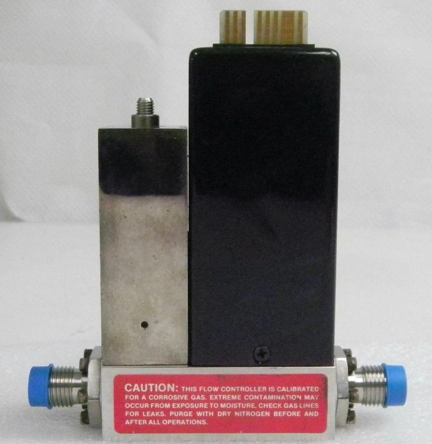 Used Unit UFC-1260A, Mass Flow Controller, Gas- SiH4, Range- 500 SCCM, 1/4" M I/O VCR