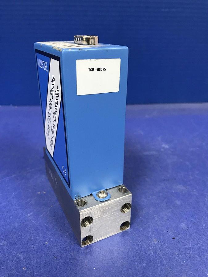Used Millipore Tylan 2979M MFC Mass Flow Controller CH3F, 100 SCCM, Block Mount