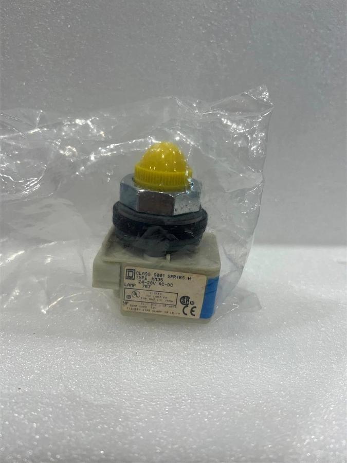 Used Square D, Class 9001, type KM35, 24-28V Switch, Used