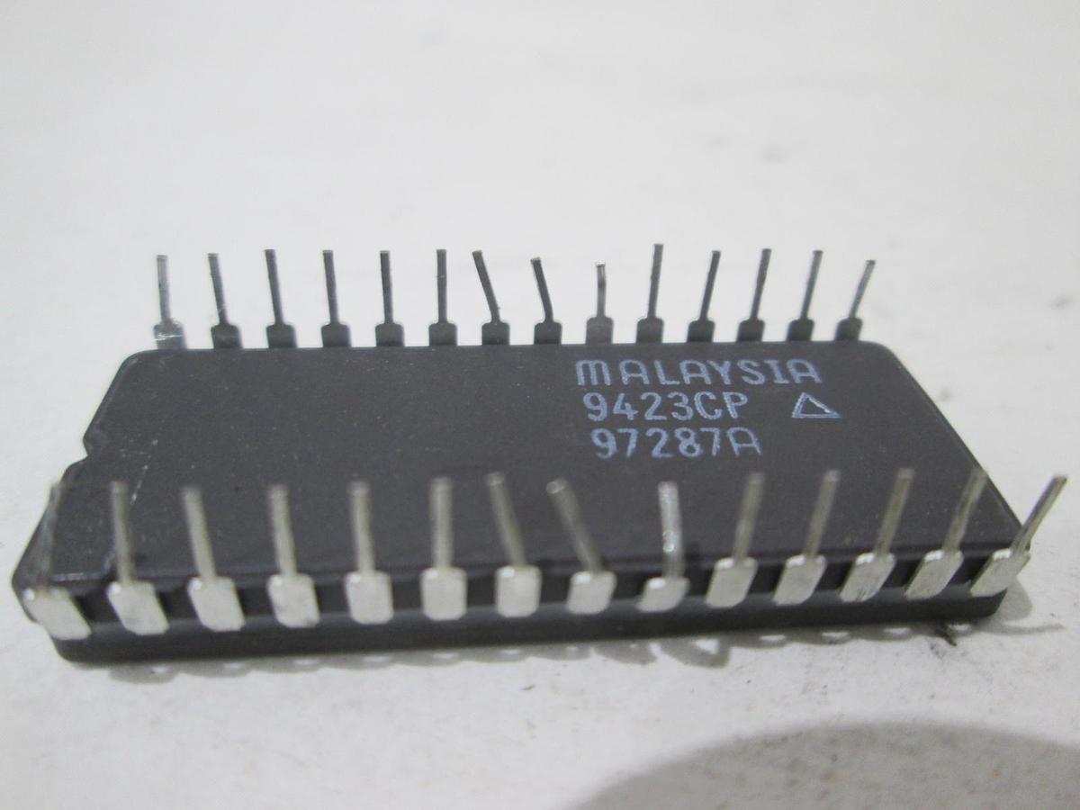 Used Texas Instruments, 9423CP, Integrated Circuit, Used