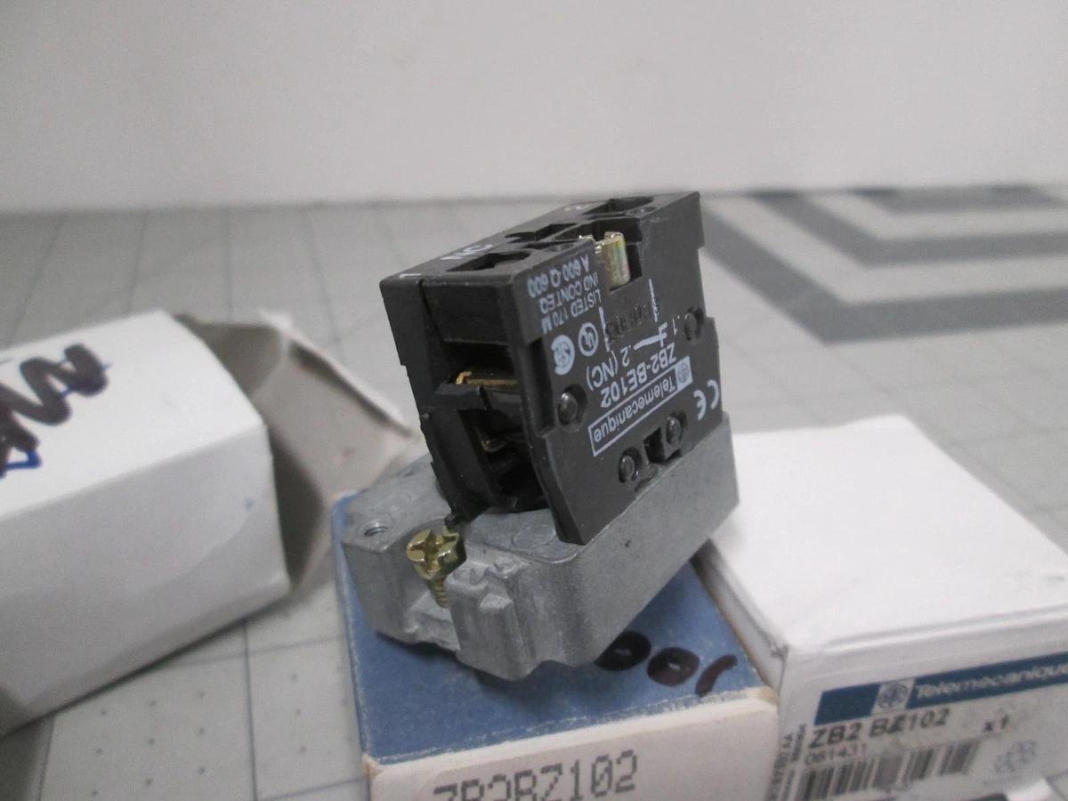 Telemecanique, ZB2 BZ102, Contact Block, New, Lot of 5