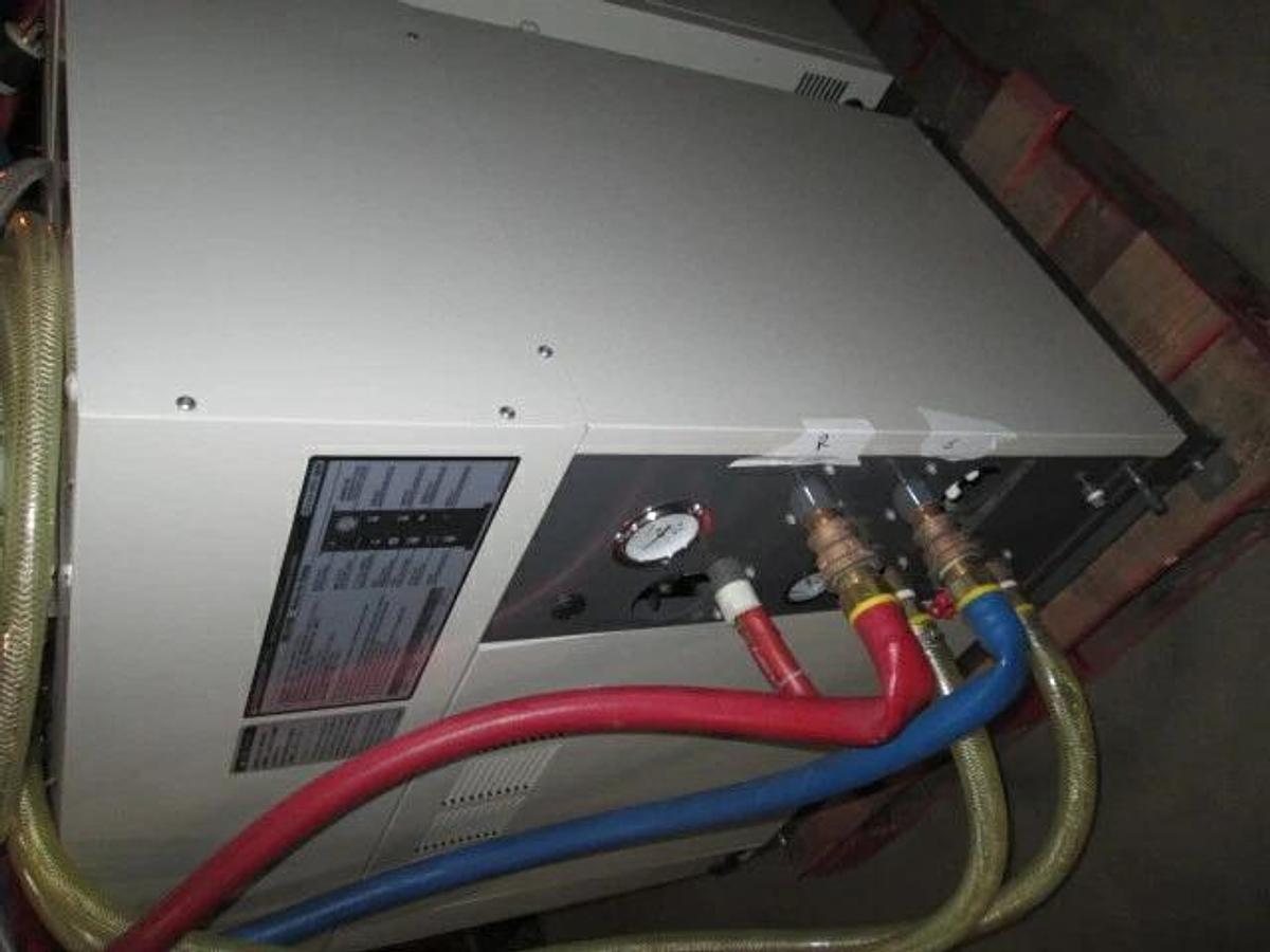 Used chiller 10.4kW Orion RKE2200B1-VW-G1-SP 220V 3-Phase DC Inverter Chiller