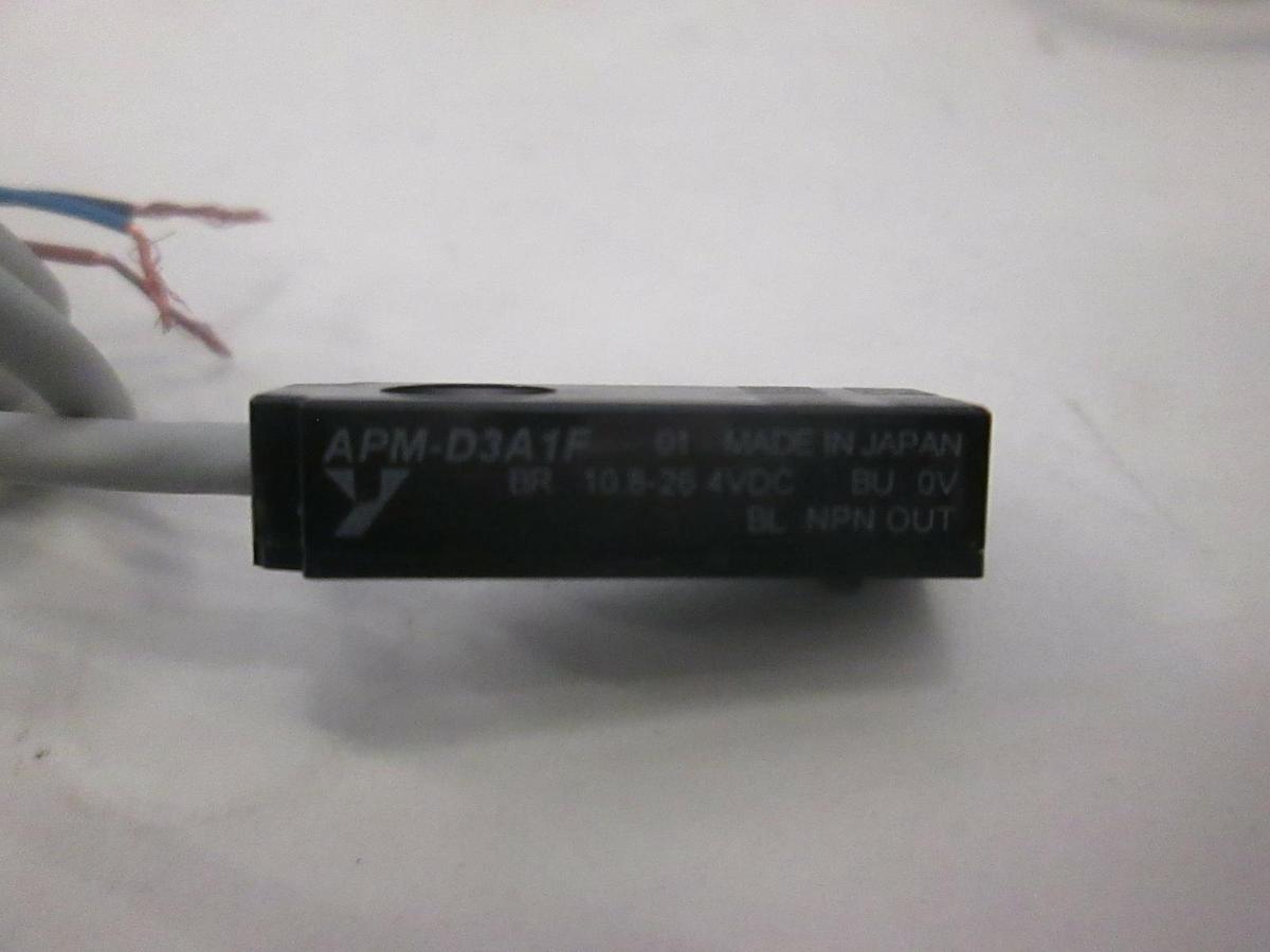 Used Yamatake, Proximity Switch, APM-D3A1F, New, Lot of 11