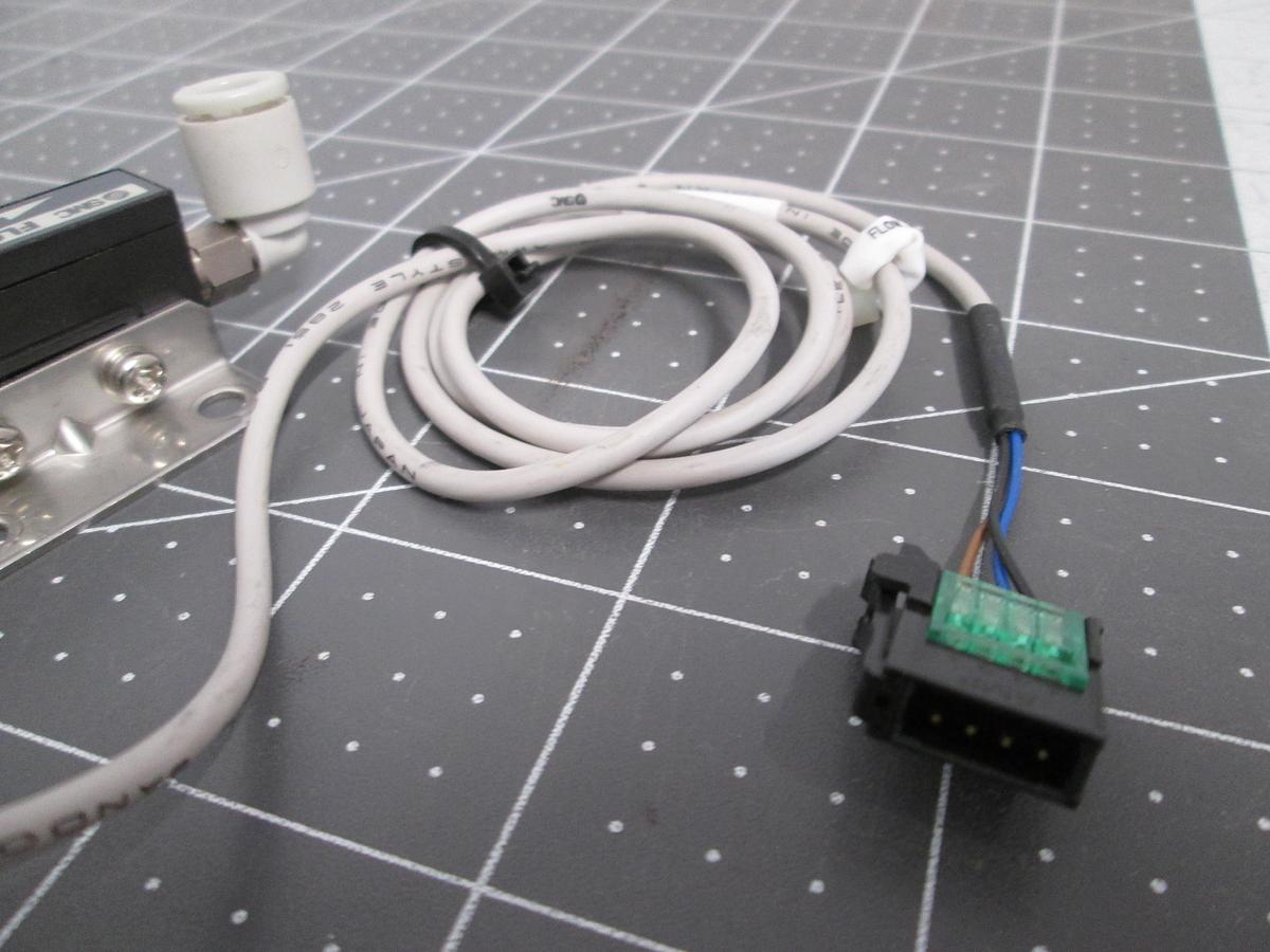 Used SMC PFMV505F-1 Micro Flow Sensor Switch Bracket & 4-Pin Cable Actuator