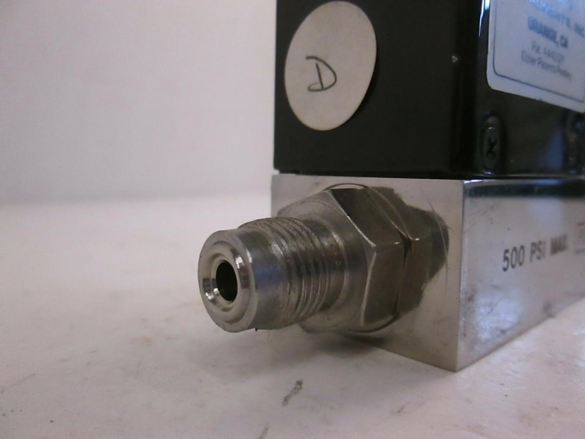 Used Unit UFC-1020A Mass Flow Controller MFC, CF4, 200 SCCM