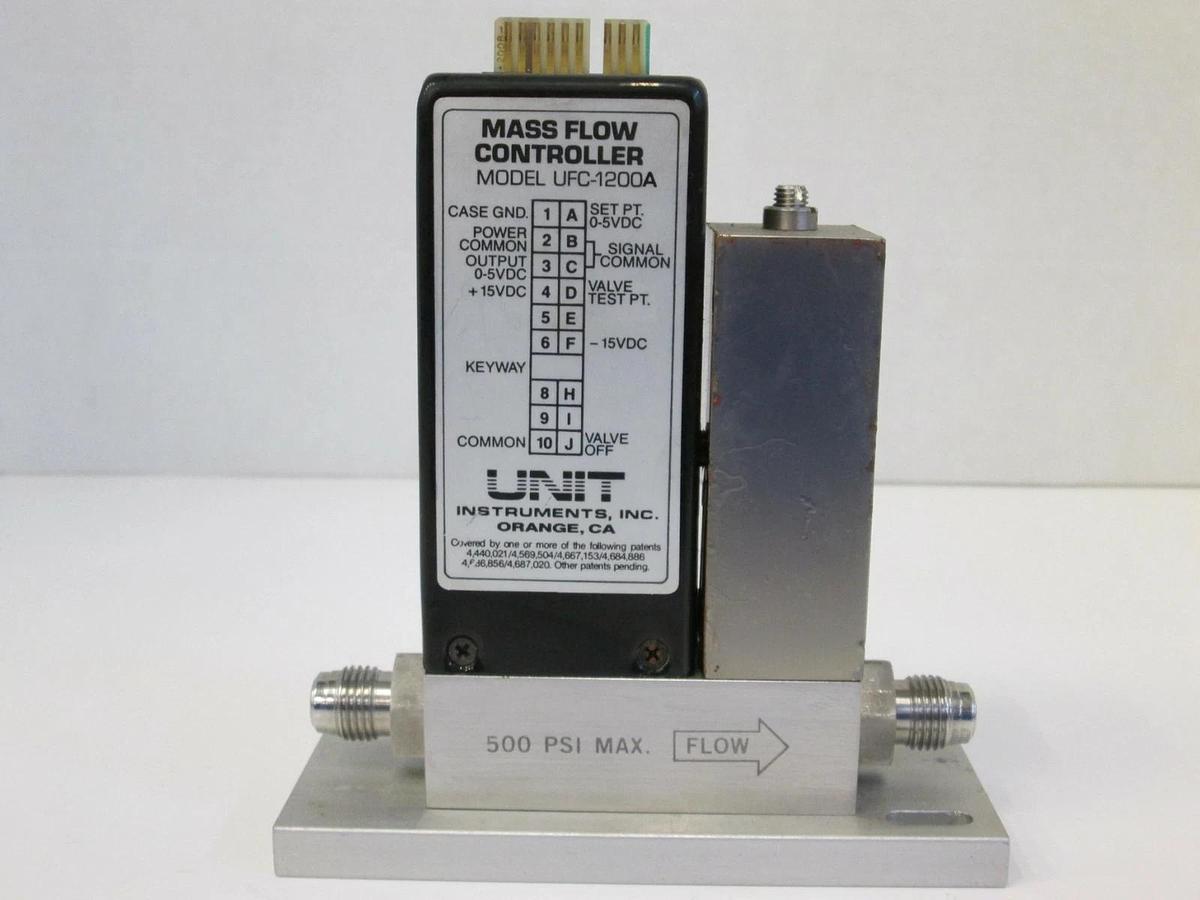 Used Unit UFC-1200A Mass Flow Controller MFC, N2O, 500 SCCM, 1/4" Male