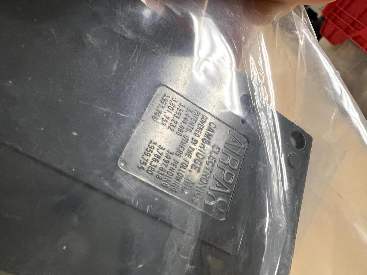 Used Airpax, 3 Circuit Breaker, AIRPAX Electronics. 35/35/100 JA 18V Trip, Used