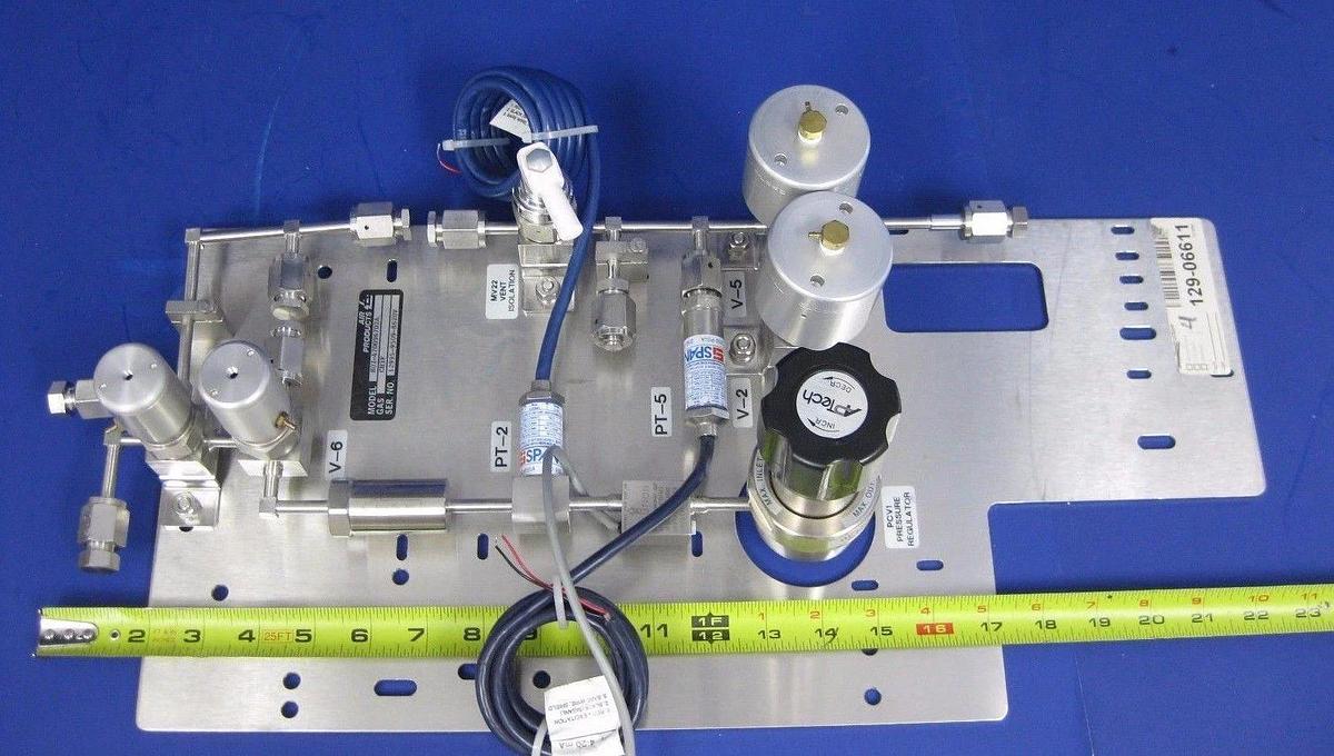 Air Products CH3F High Purity Gas Panel 807-470096702A , new spare part from fab