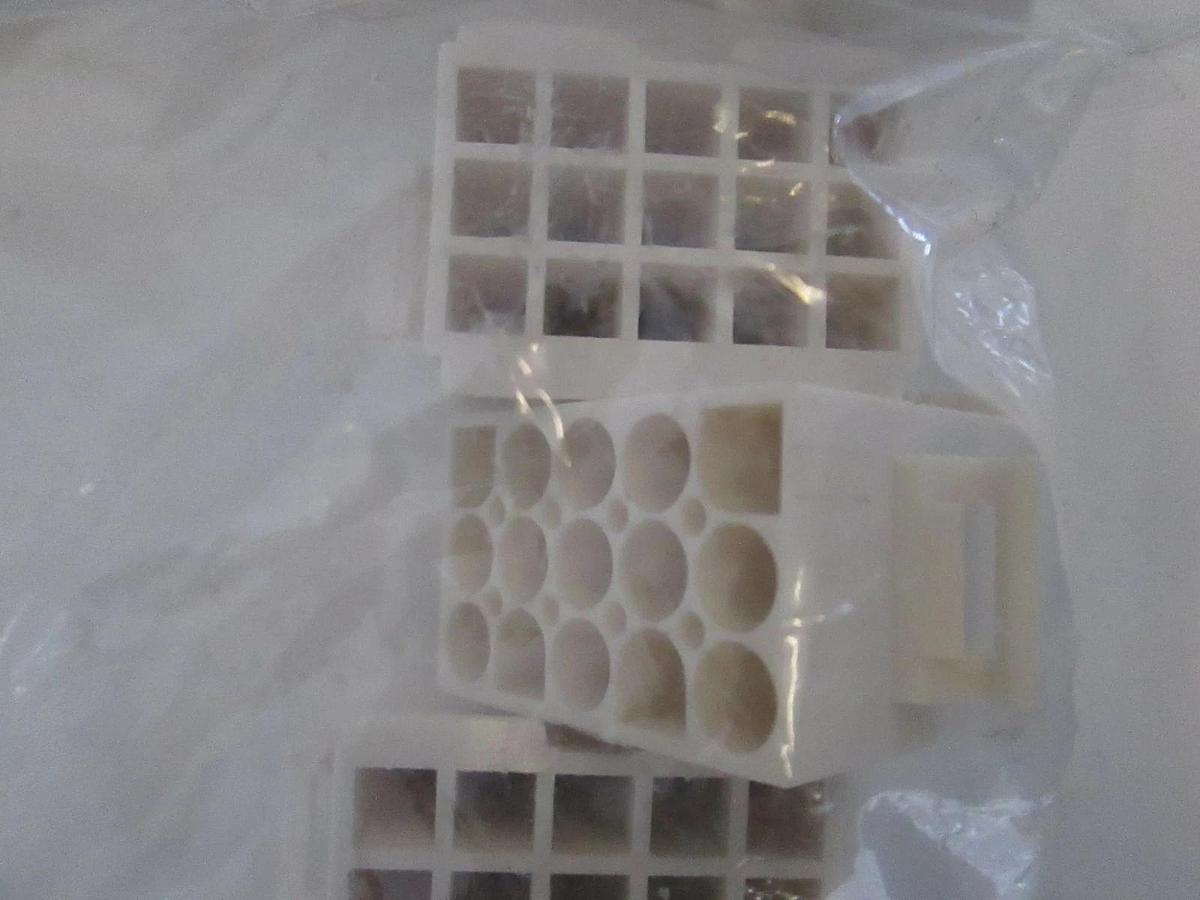 15 Position Connector, 300442, New, Lot