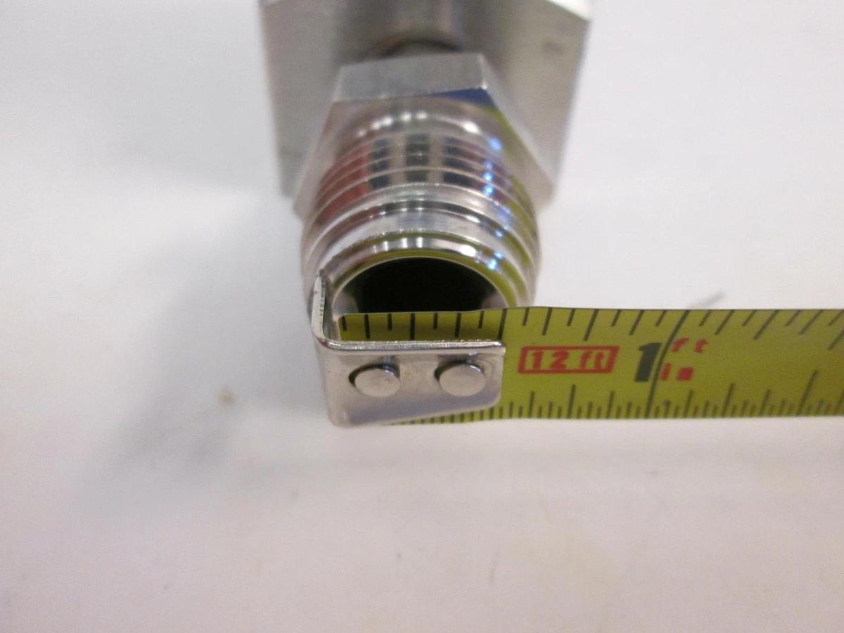 Used Veriflo 935FS8MMXYEP High Flow Valve, High Purity, Max Inlet 300 PSI