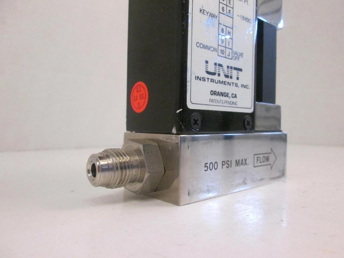 Used Unit UFC-1000, MFC, Mass Flow Controller, CCL4, 100 SCCM, Used