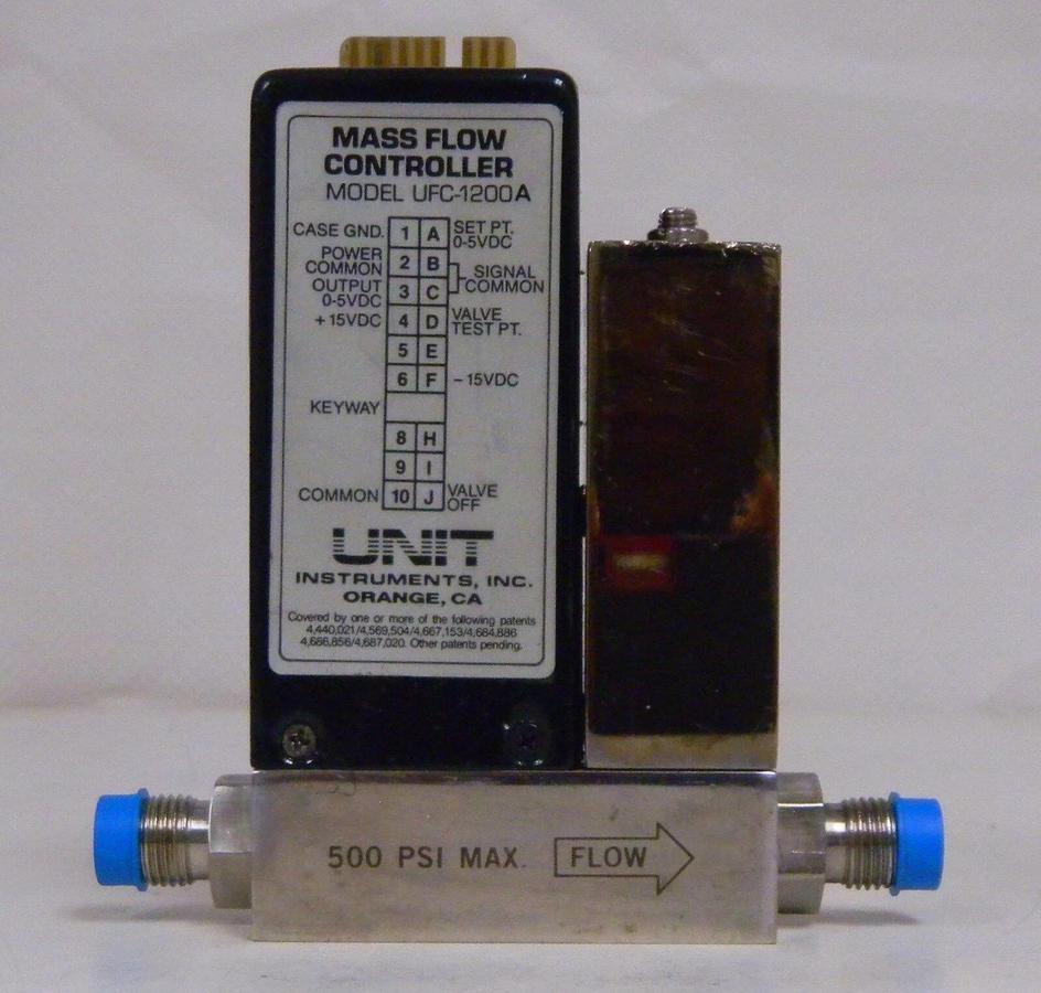 Used Unit UFC-1200A Mass Flow Controller, Gas- SICL4, Range- 100 SCCM, 1/4" M I/O VCR