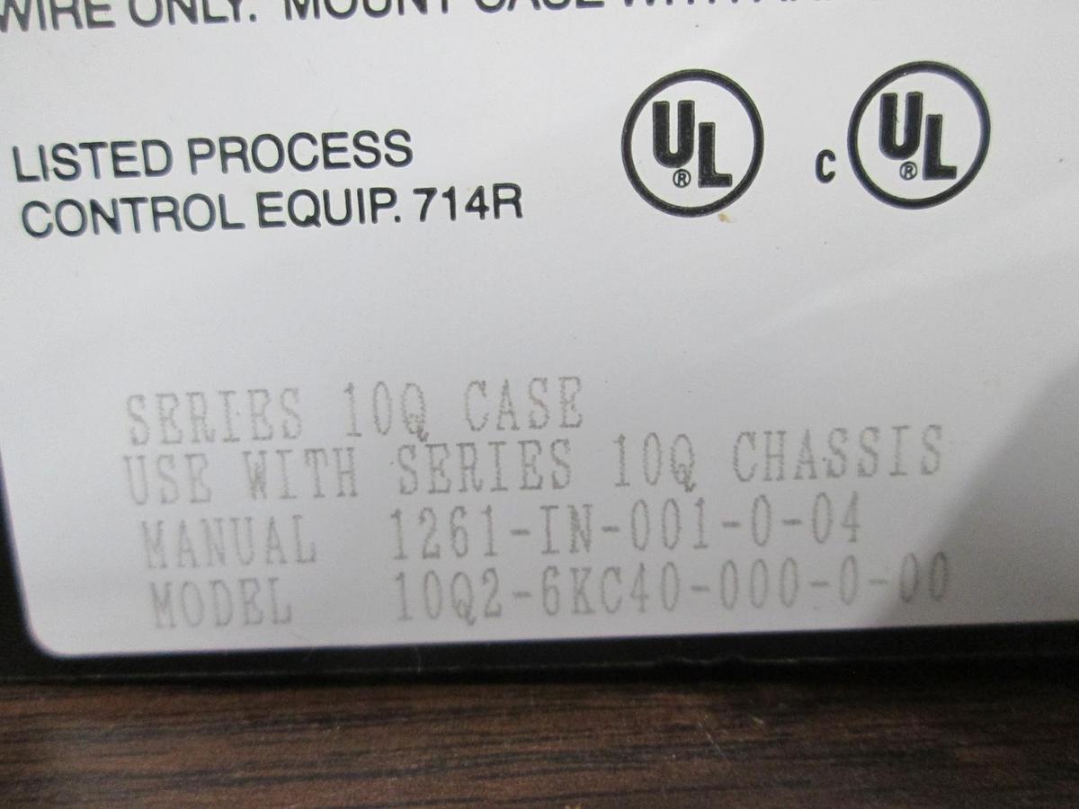 Used Barber-Colman, Series 10, 10Q2-6KC40-000-0-00, Temperature Controller, New