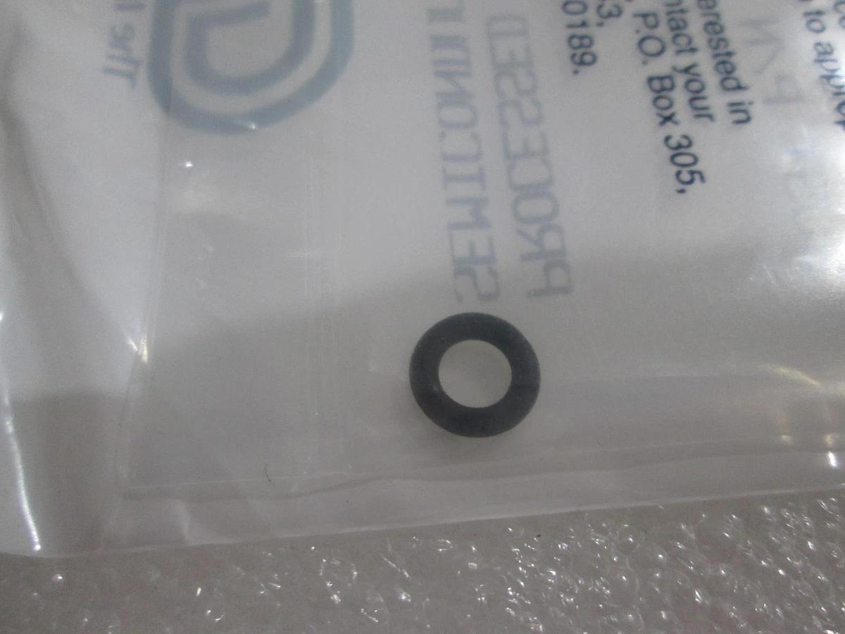 Chemraz, AS-568A-008, O-Ring, 202-393, New, Lot of 28