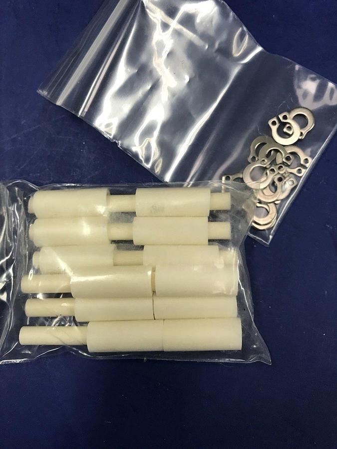 DryScrub 2DHE31 Ceramic Insulator Kit, Lot of 6