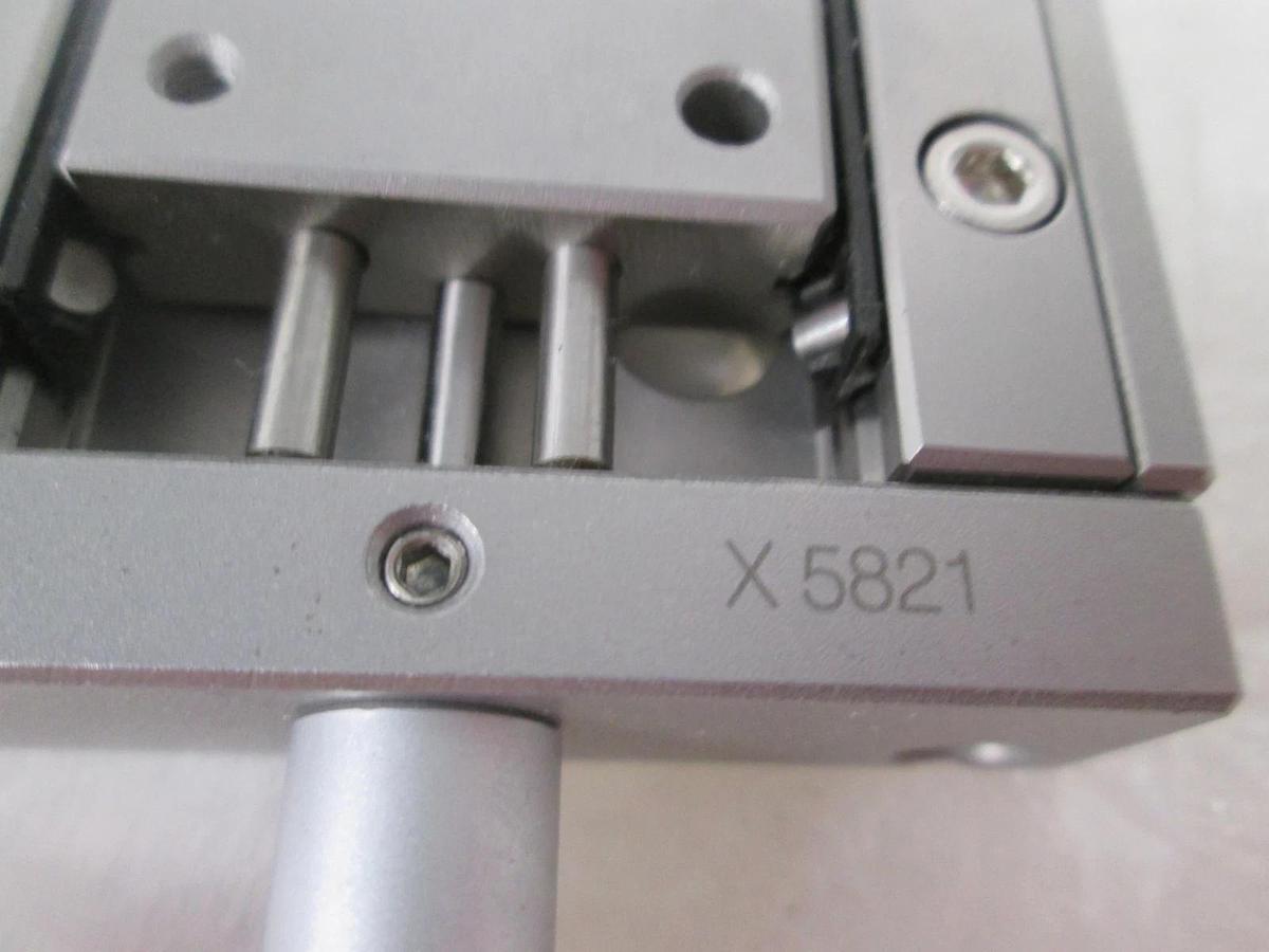 PI, M-105.11, Microtranslation Stage, X5821, New