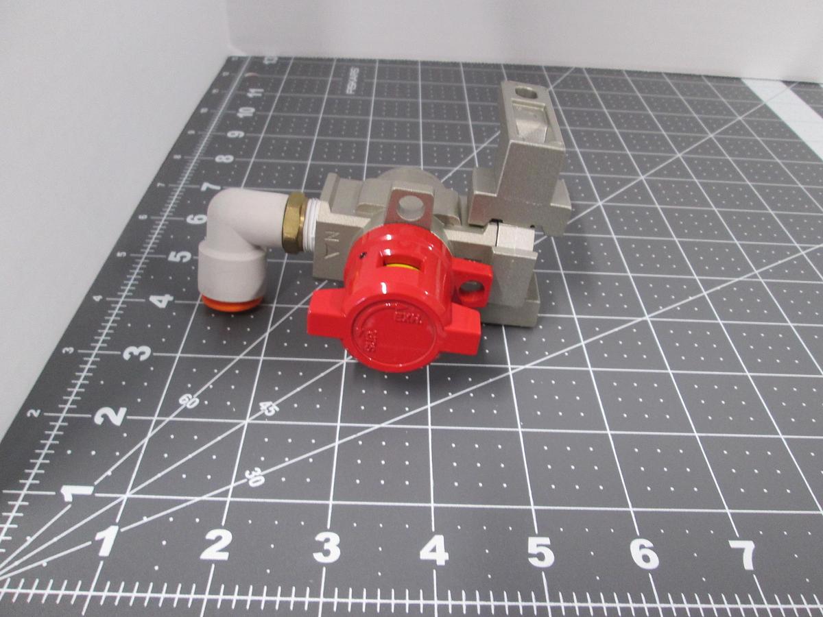Used SMC, NVH3500-N03-X116, Manual Hand Valve 3/8" NPT Pneumatic Used Working