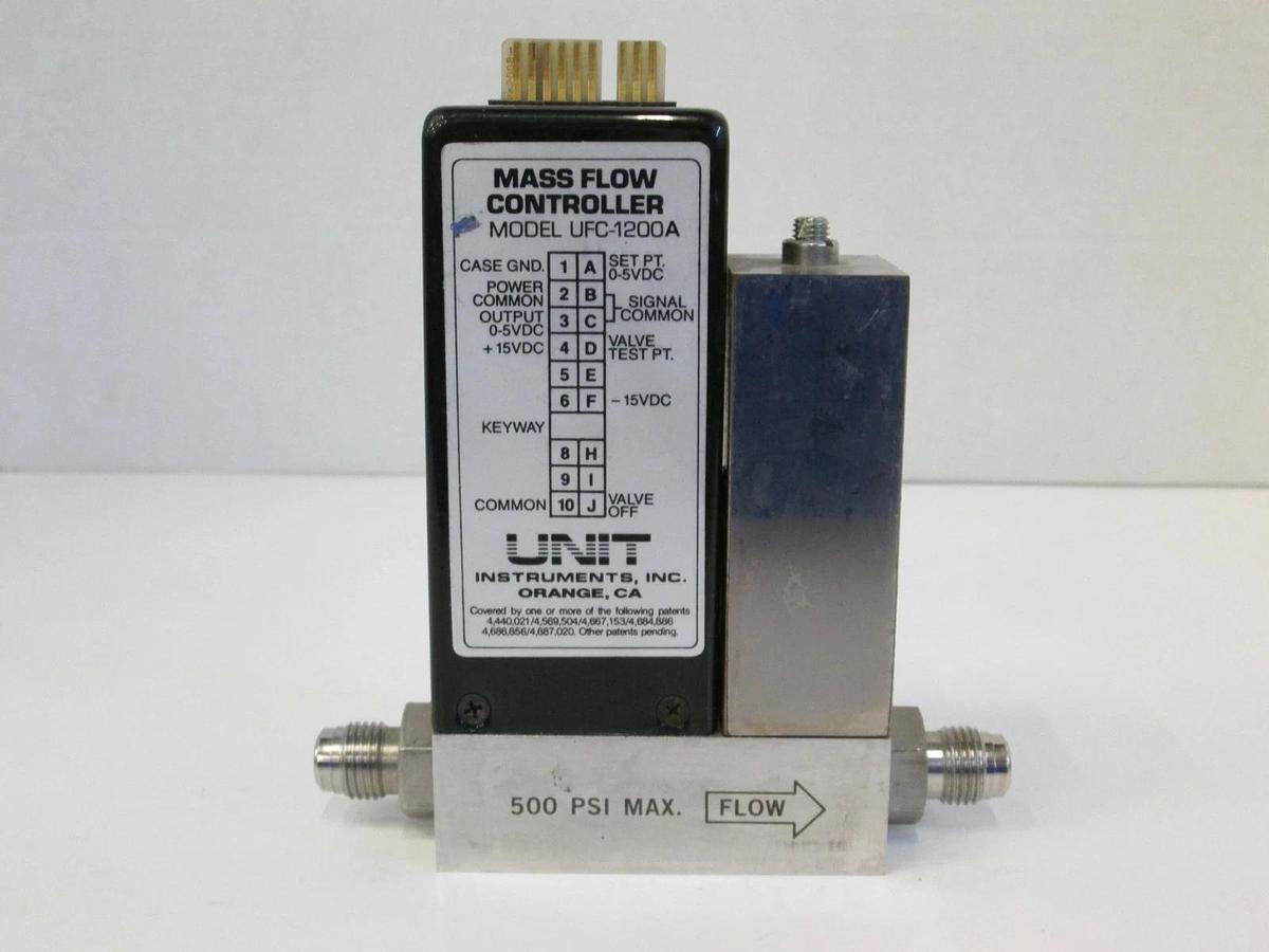 Used Unit UFC-1200A Mass Flow Controller MFC, CHF3, 50 SCCM, 1/4" Male