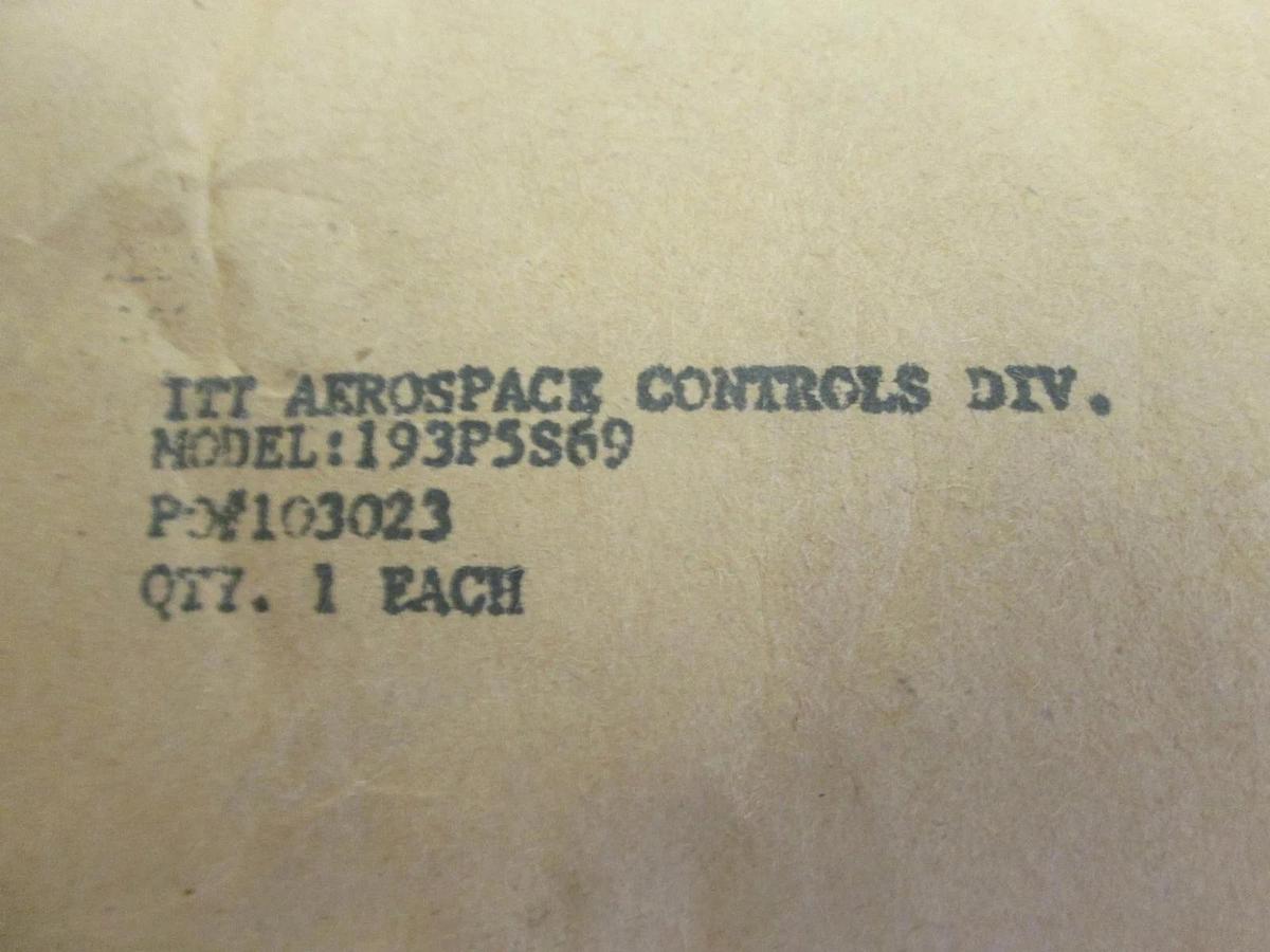 Used ITT Aerospace Controls 98087-193P5S69 NEO-DYN Pressure Switch, 1/4" Female VCR