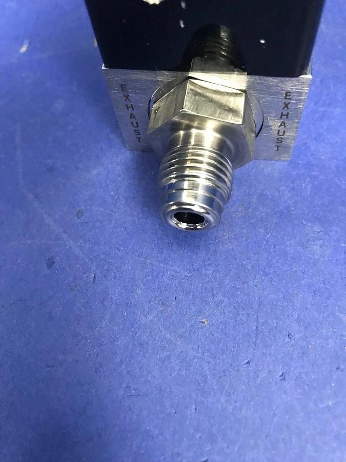 Used Unit UFC-1400A Mass Flow Controller MFC, N2, 300 SCCM, Used
