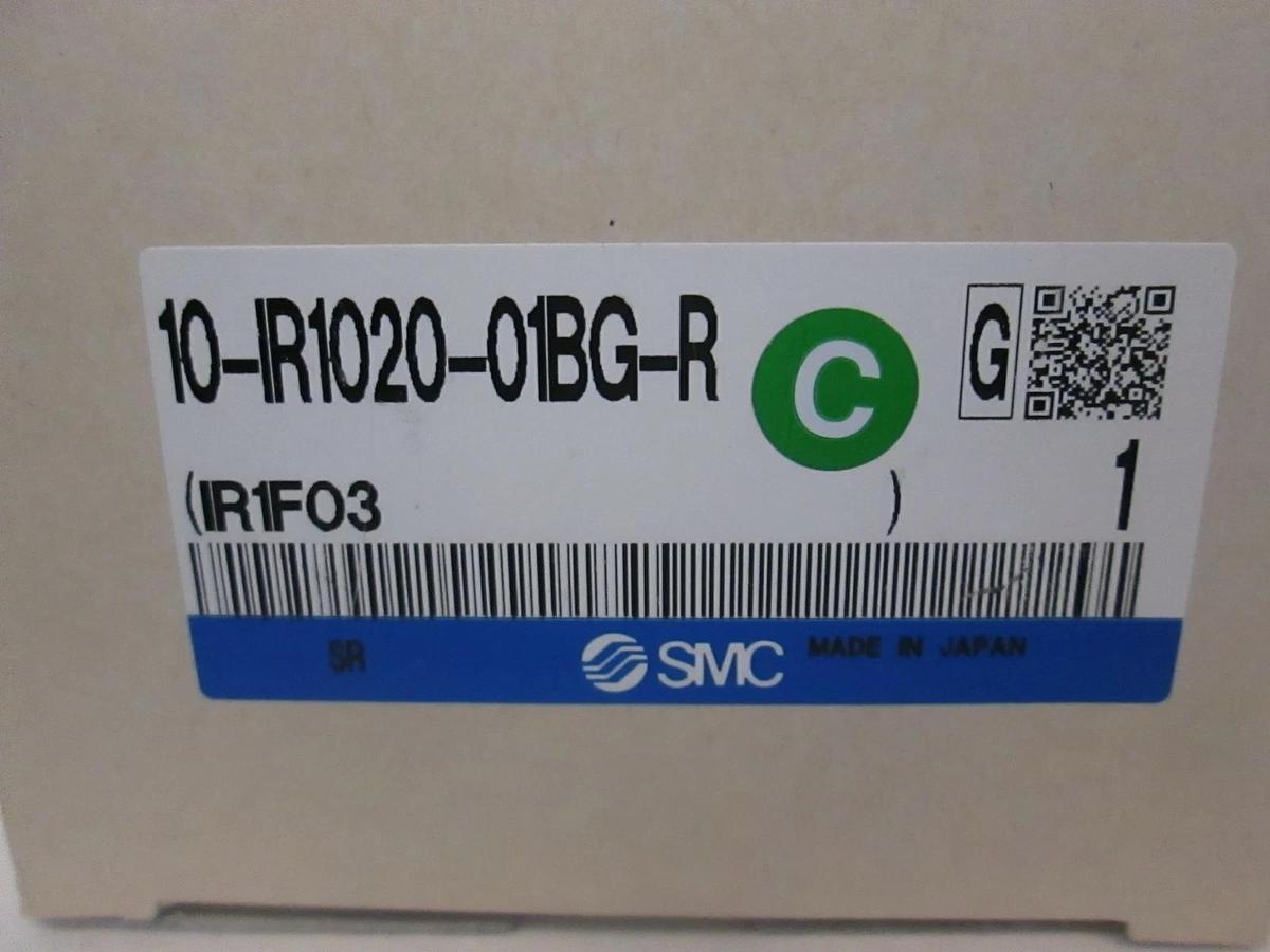 SMC, Precision Pressure Regulator, 10-IR1020-01BG-R w/ G33-10-01-X111 Gauge, New