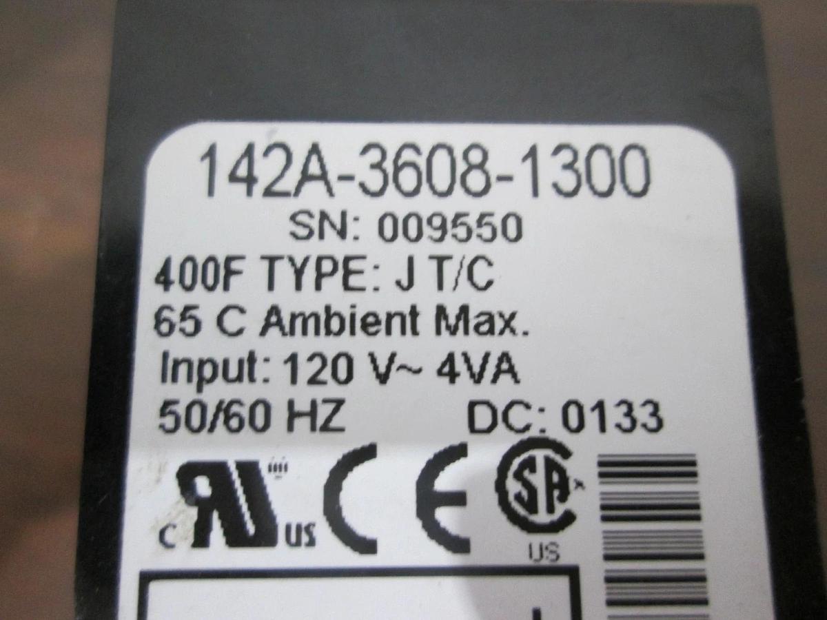 Used Watlow, 142A-3608-1300, Temperature Controller, Used