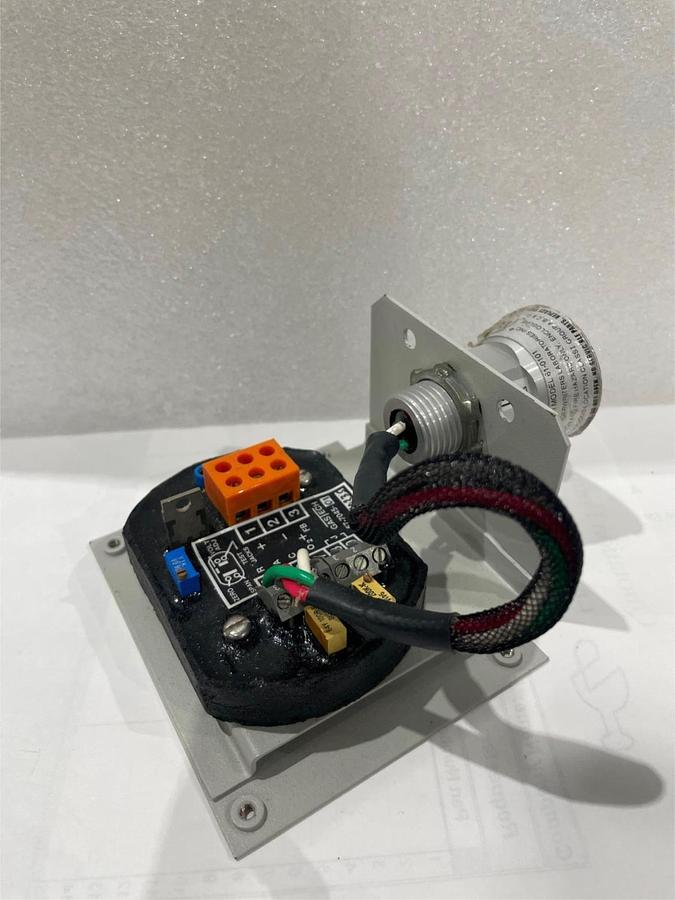 Used GasTech, 57-7045 Sensor Transmitter w/ 61-0101 Amplifier, Used