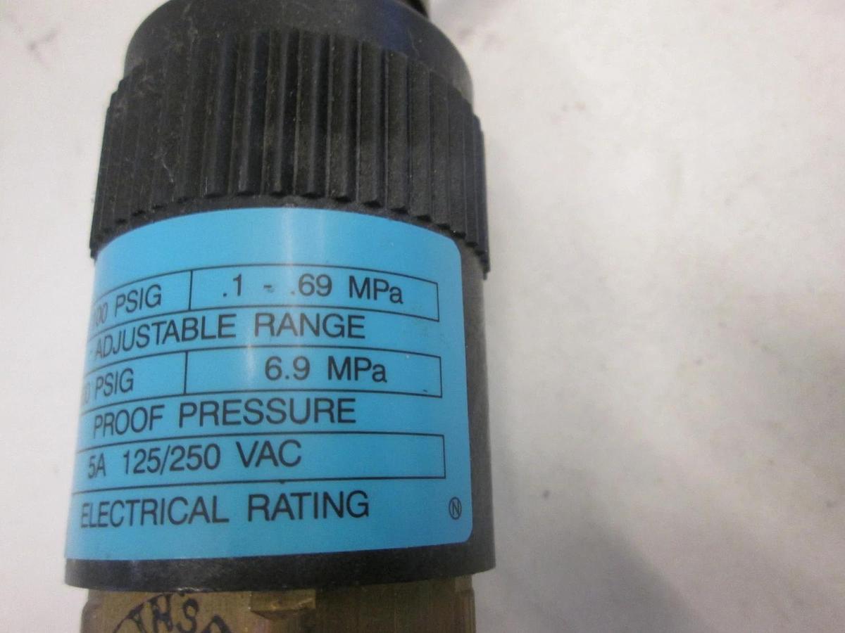 Used Wilkerson, Pressure Switch, K18-02-B000, 15-100 PSIG, 5A, 125/250 VAC, Used