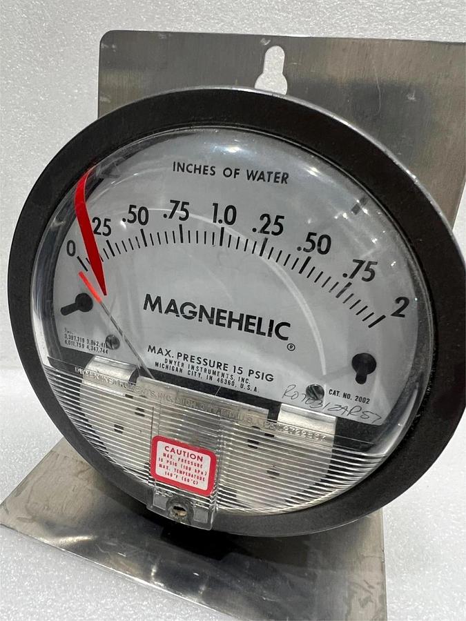 Used Dwyer, Magnehelic Pressure Gauge, 0-2", 2002, Used