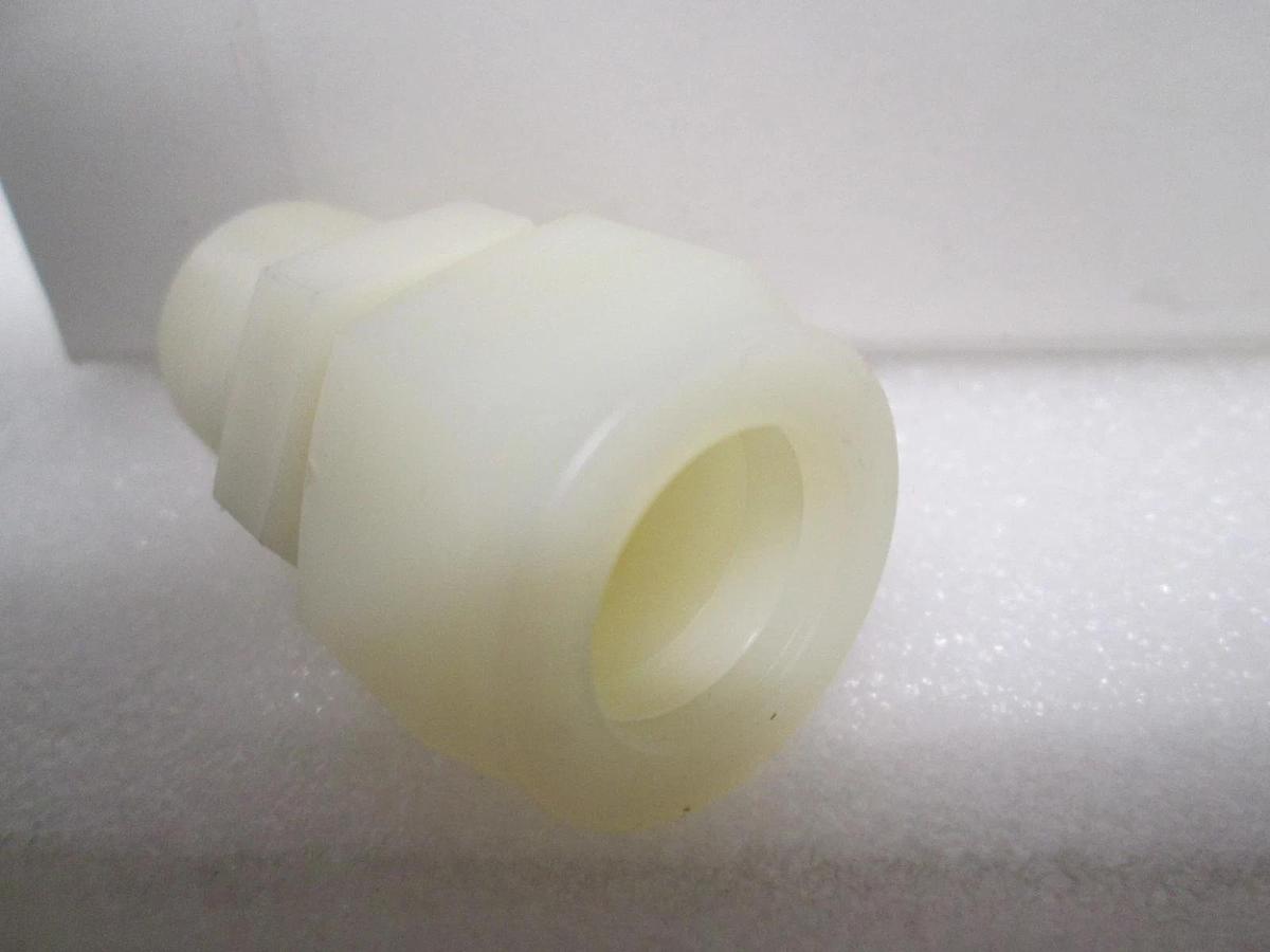 Swagelok, NV-1010-1-8, Male Connector, 5/8 Tube x 1/2 Male Pipe, New Lot of 21
