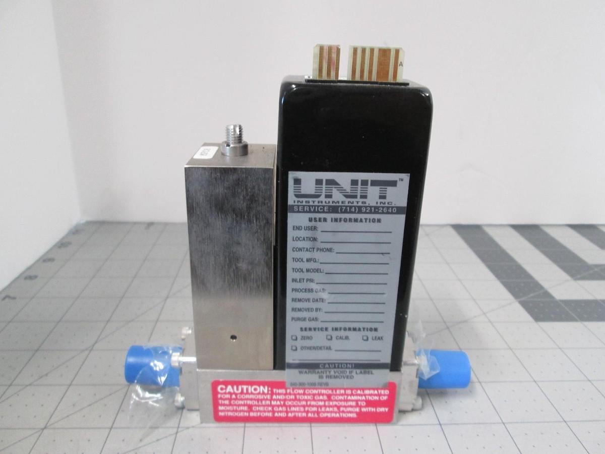 Used Unit, UFC-1260A, SiH2Cl2, 150 SCCM, Mass Flow Controller, New