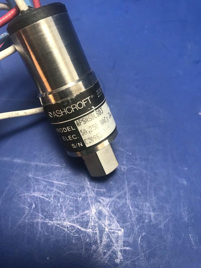 ASHCROFT APSNSDLS03 100 PSI Pressure Switch, New