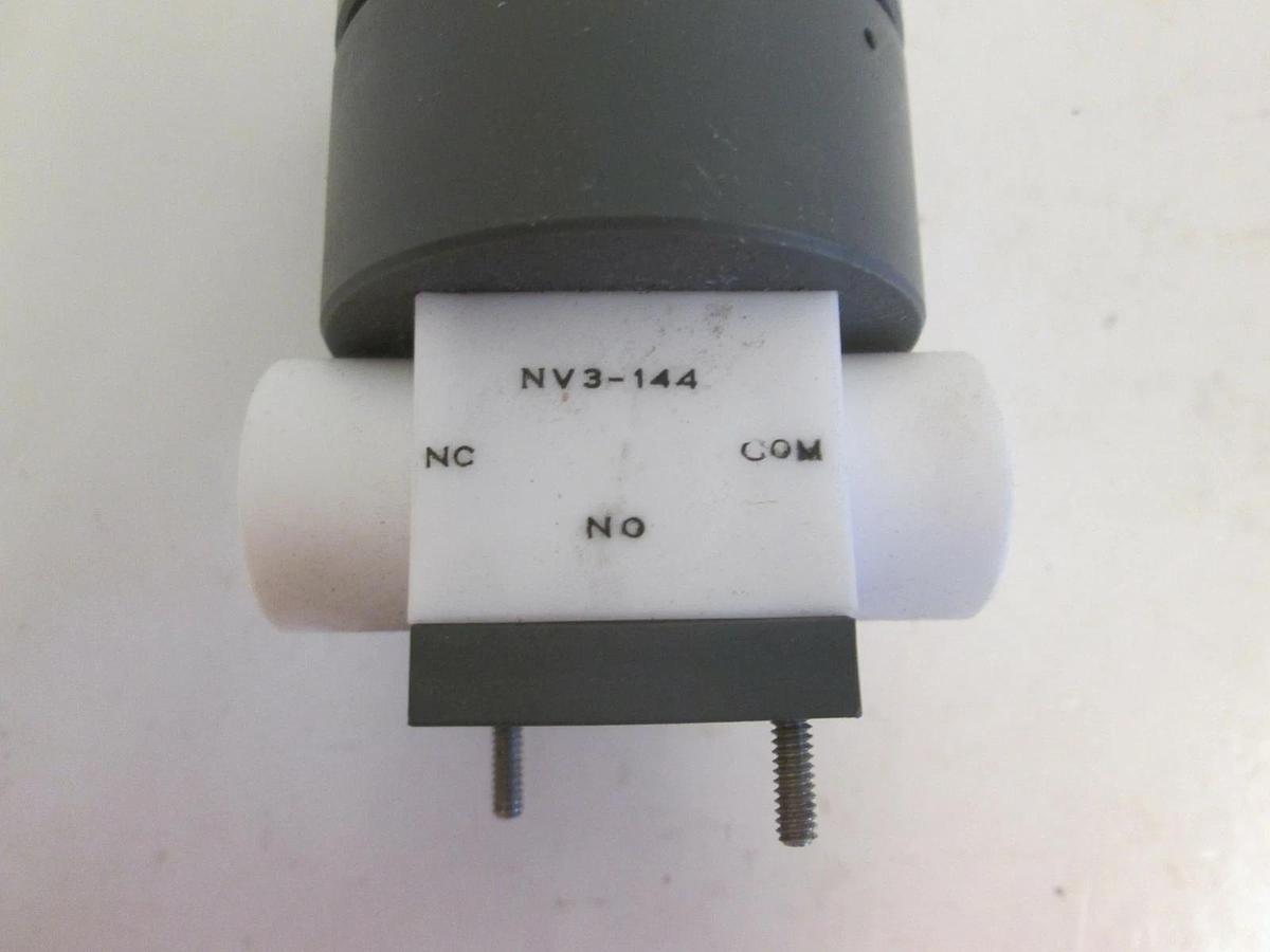 Used Fluorocarbon NV3-144 High Purity N.O. Pneumatic Valve 1/4" 60 psi, 50 psi, Used