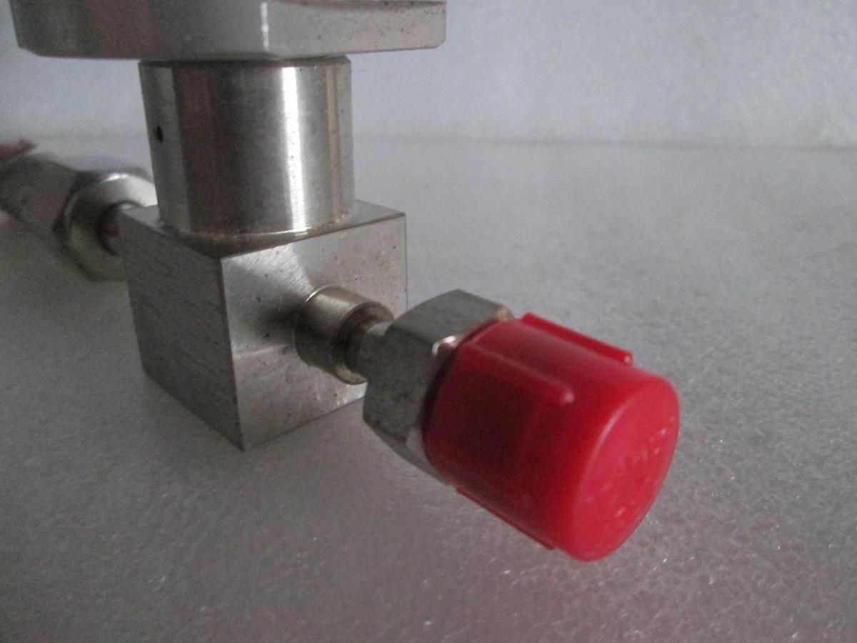 Used Parker Ewal, Pneumatic Valve, Constant Bleed 1 SLPM N2 at 80 PSI, Used