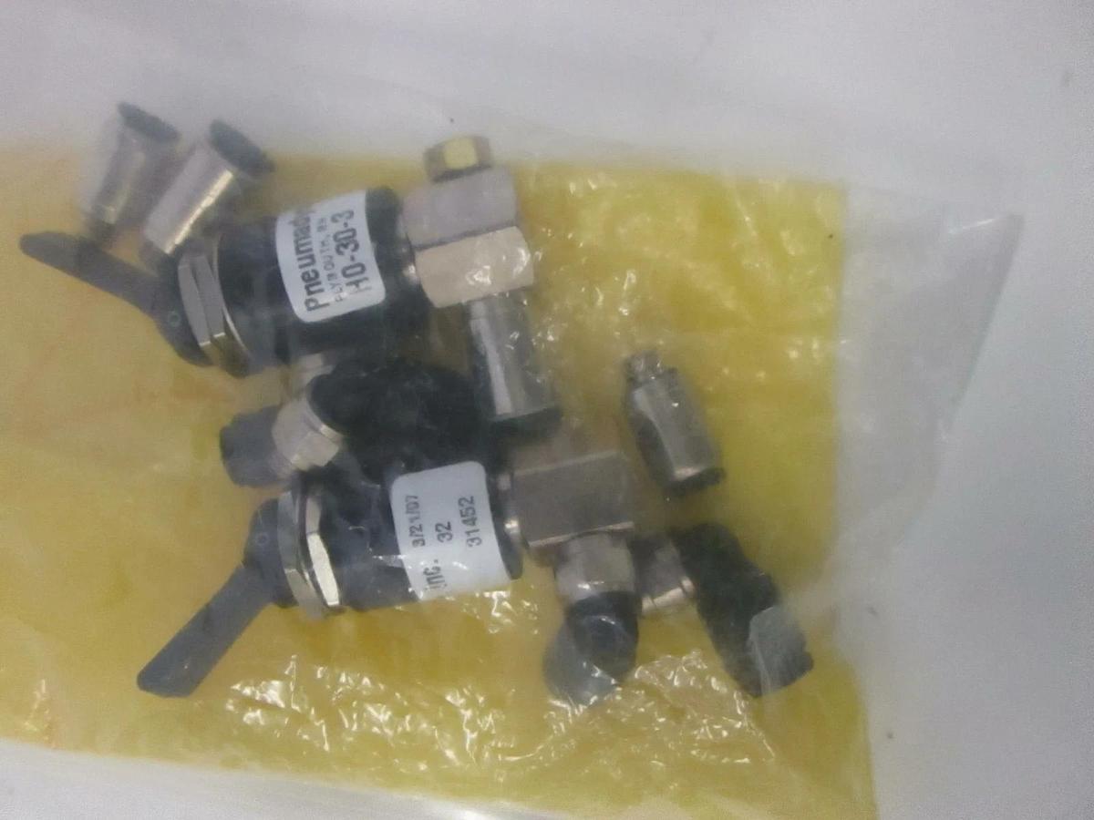 Used Pneumadyne, Toggle Valve, H0-30-3, Used, Lot of 2