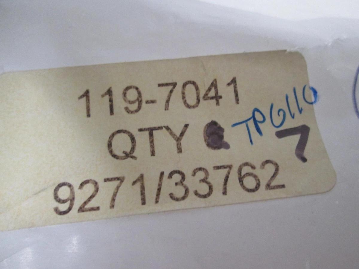 119-7041, New, Lot of 7