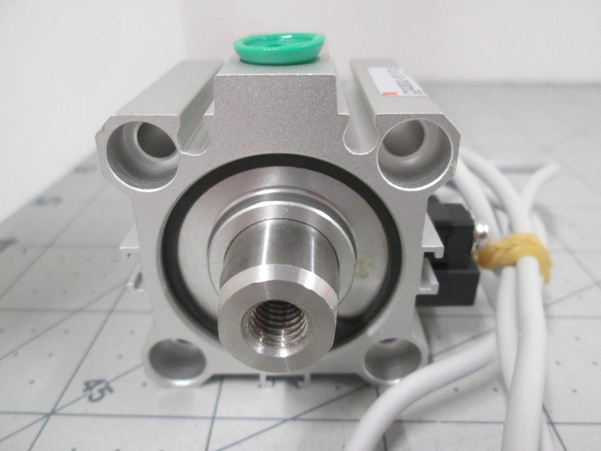 SMC, CDQ2B32-5T-F7LFS, Cylinder, New