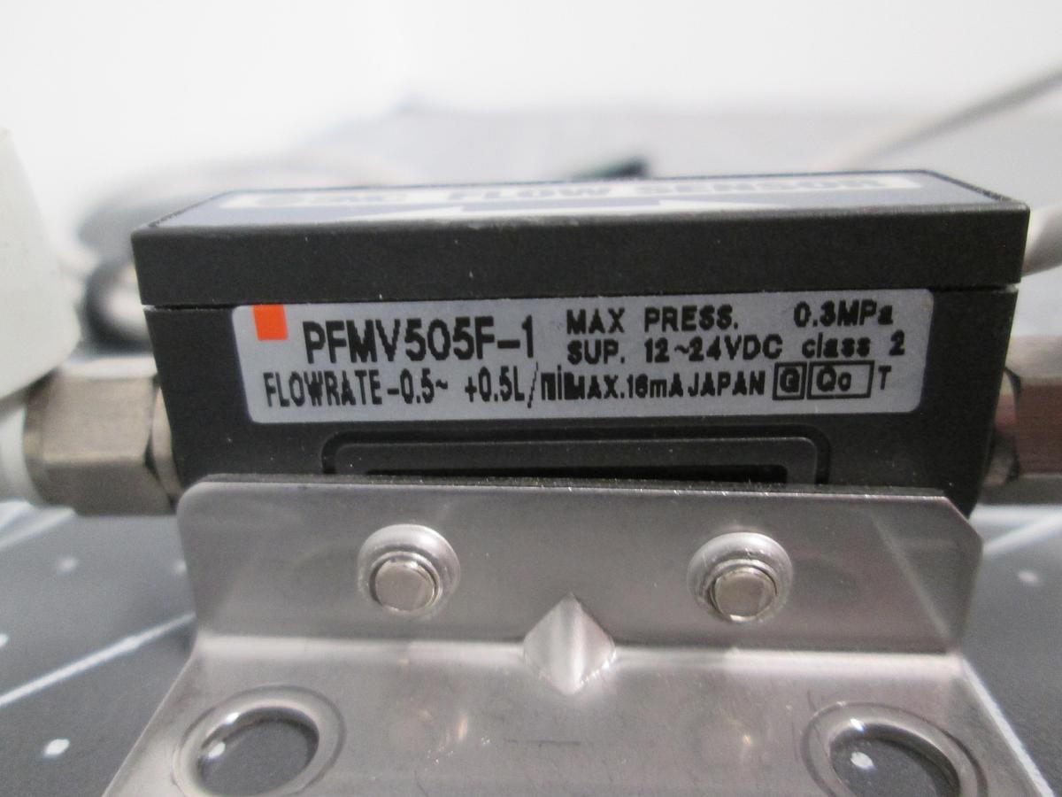 Used SMC PFMV505F-1 Micro Flow Sensor Switch Bracket & 4-Pin Cable Actuator