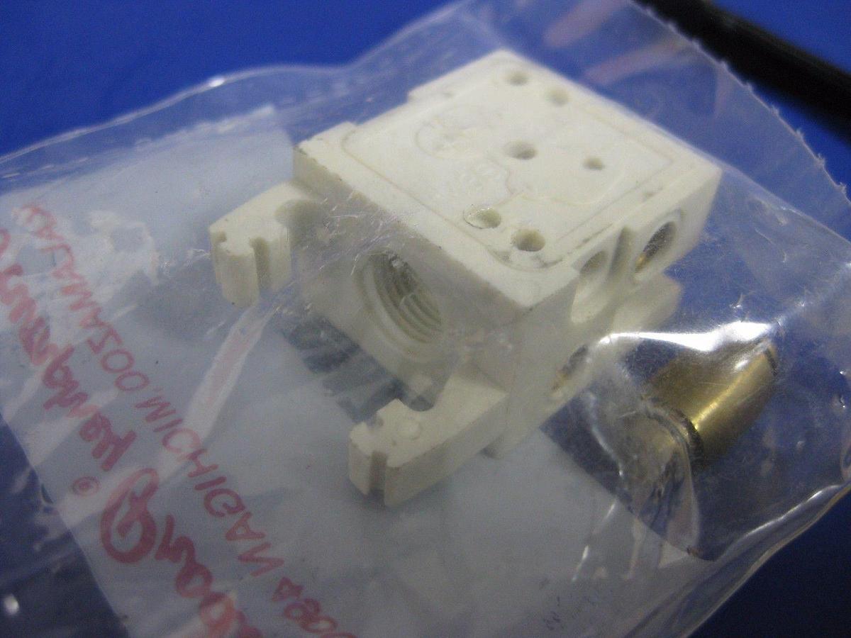 Used Humphrey Mini-Mizer Manifold Block DMZ1 - Box of 25, New