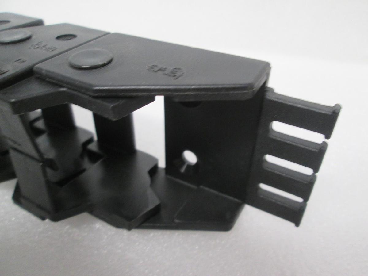 Used Igus, Z16.3.060 (12 Pieces), 117.3.1PZ (1 Piece), Energy Chain System, Used