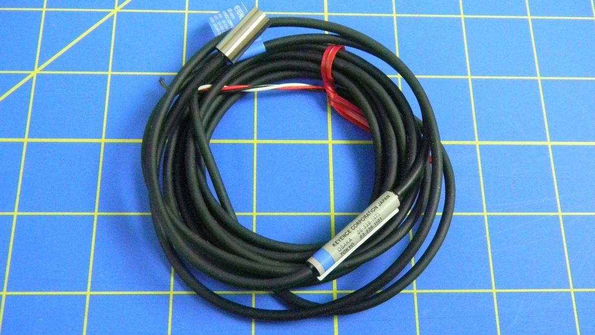 Used Keyence EM-080, Proximity Sensor Switch, Cylindrical, 8x18mm Head, 2.0mm+/-10%