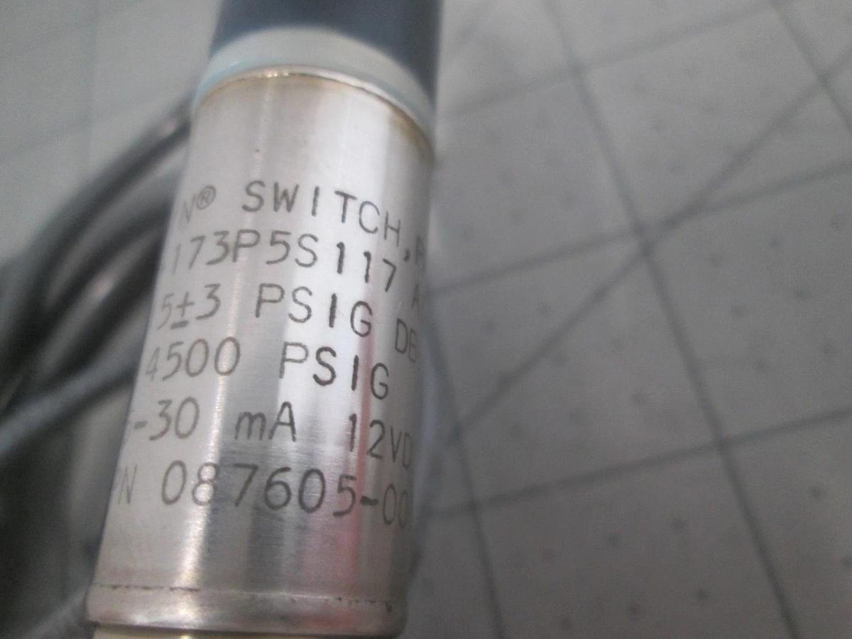 ITT, Neo-Dyn, 98087-173P5S117, Pressure Switch, 15 PSI, New