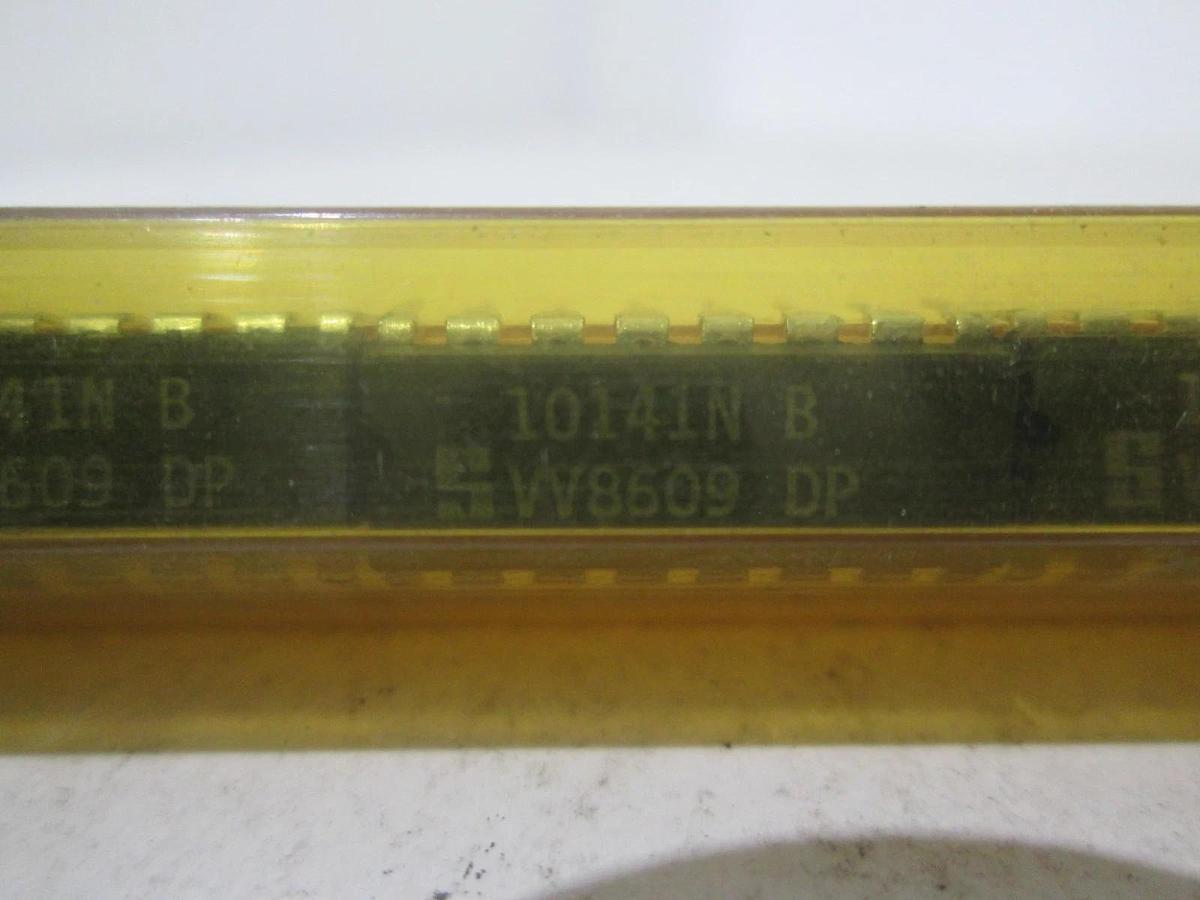 Signetics, 10141N, W8609, Integrated Circuit, New, Lot of 25