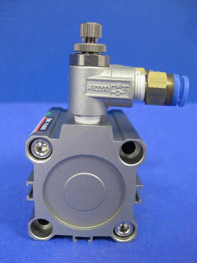 Used SMC 10-CQ2B32-30DM-XB9UX Pneumatic Air Cylinder, Used