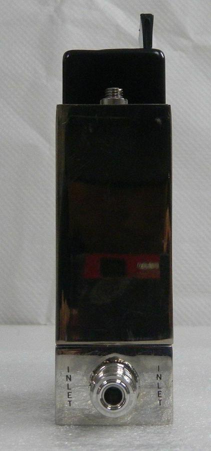 Used Unit UFC-1500A, Mass Flow Controller, Gas- NH3, Range- 5 SLM, 1/4" M I/O