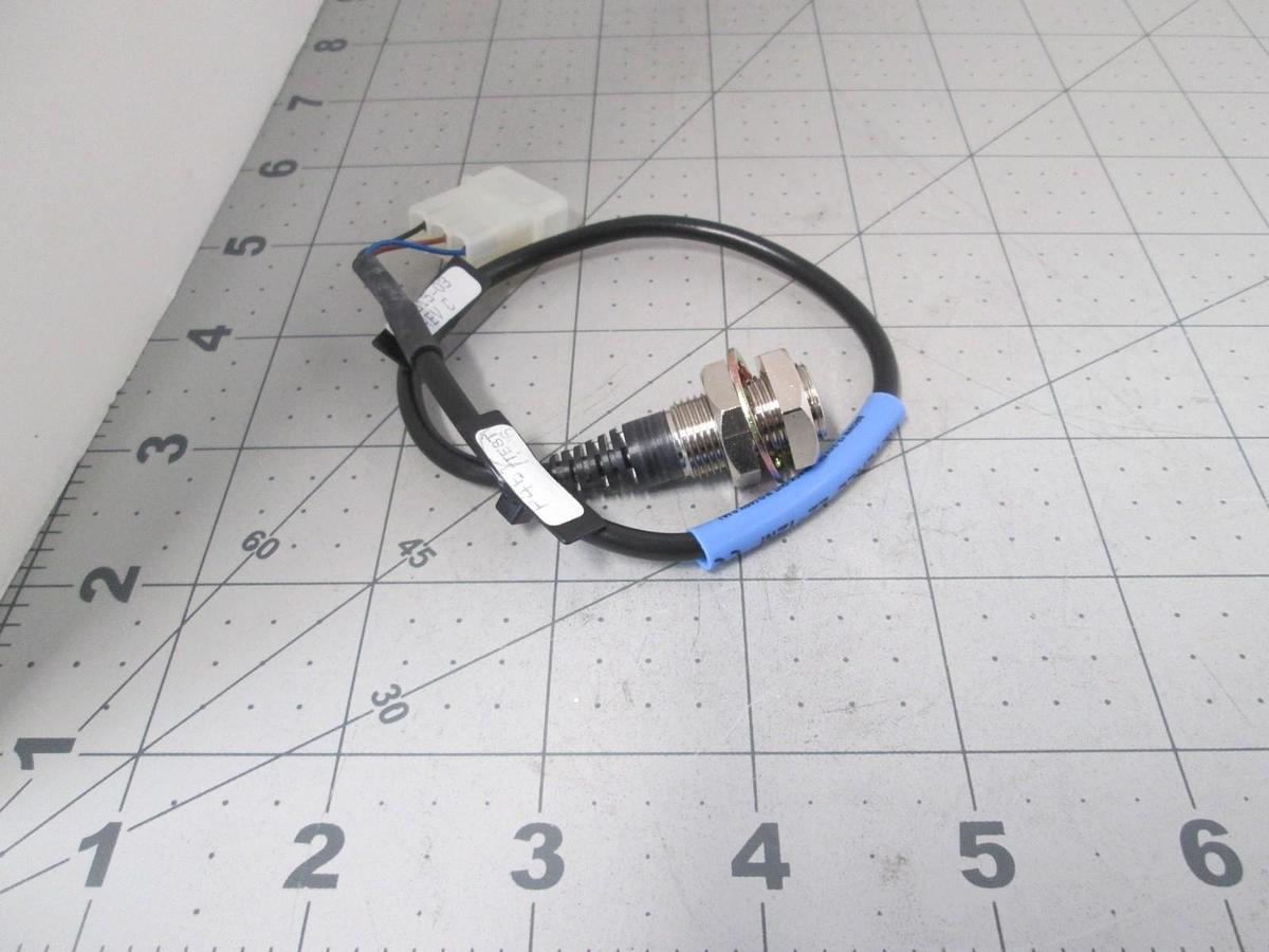 Keyence, EZ-12M, Proximity Sensor w/ 3 Pin Male Connector, New