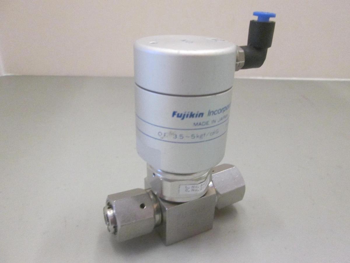Used Fujikin, 3.5-5kgf, N.O. Pneumatic Valve, 1/2" FVCR, Used