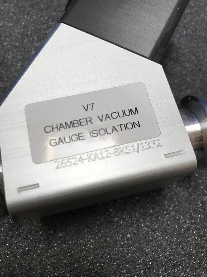 Used VAT 26524-KA11-BKS1 HV Inline Pneumatic Valve Assy w/ ISO-KF16 Pipe, Used