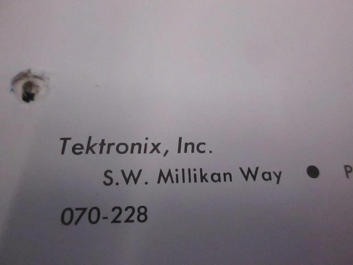 Used Tektronix Type D,E,H,122,1121 and 519 Plug-In Instruction Manual, Used
